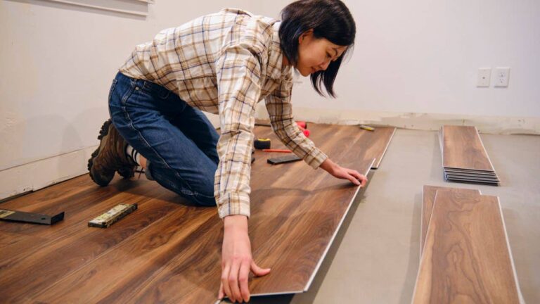 Wer verkauft Quick Step-Bodenbeläge?