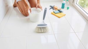 clean grout in tiles