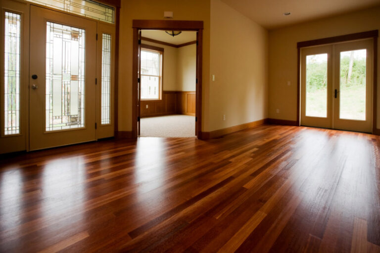 How Much Does It Cost to Put in Hardwood Floors