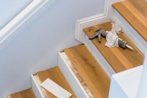 How to Apply Laminate Flooring to Stairs