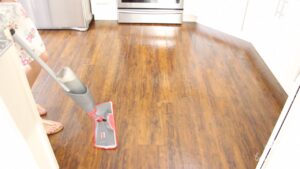 How to Clean Laminated Wood Floors