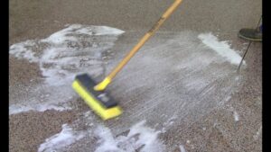 How to Clean the Concrete Garage Floor