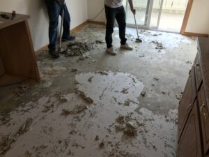 How to Dissolve Floor Glue