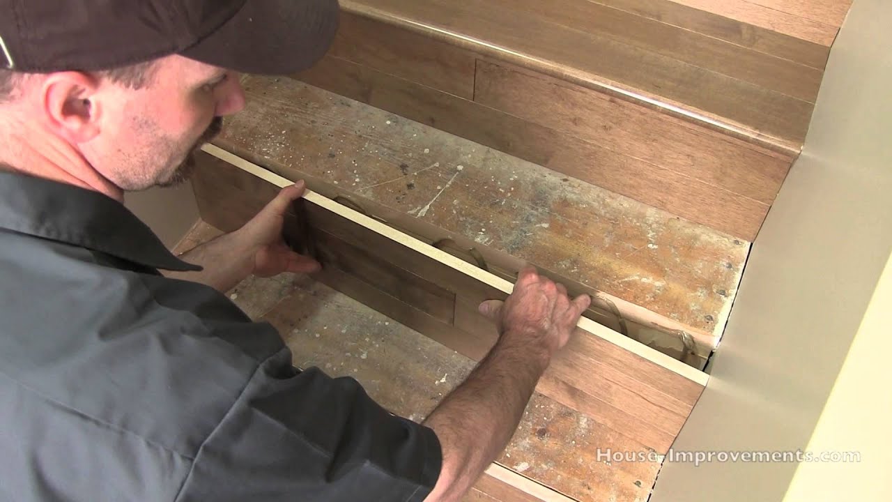 How to Do Wood Flooring on Stairs