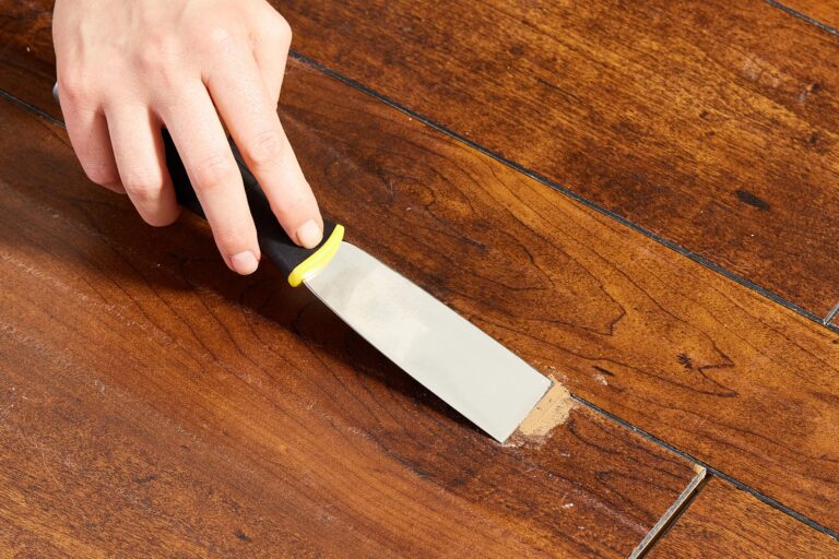 How to Repair Scratch in Hardwood Floor