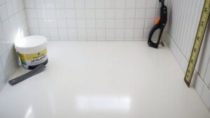 leveling a bathroom floor